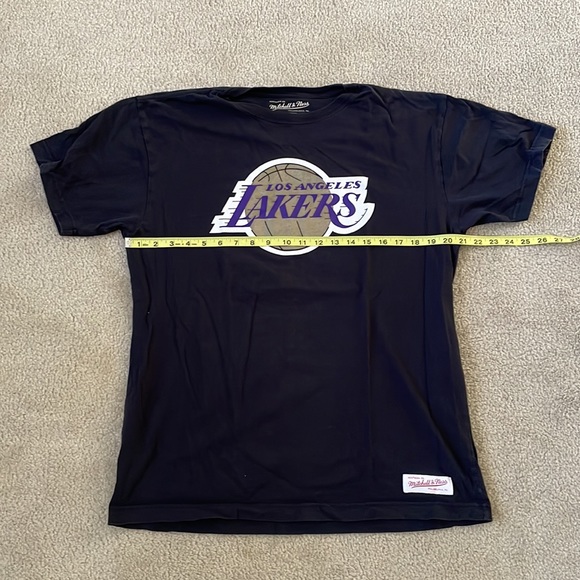 Mitchell & Ness Los Angeles Lakers Tee - Picture 2 of 7